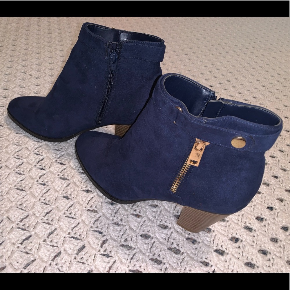 Apt.9 Navy Boots